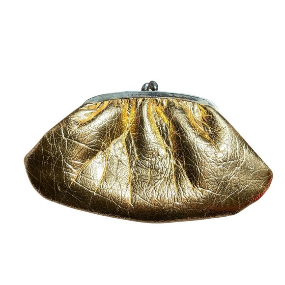 Handbags - VINTAGE Elegant Gold Coin Bag